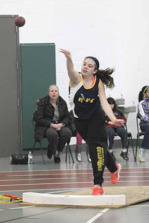 EV-W-K?Äôs James, Donnay shine in CMC indoor track meet opener