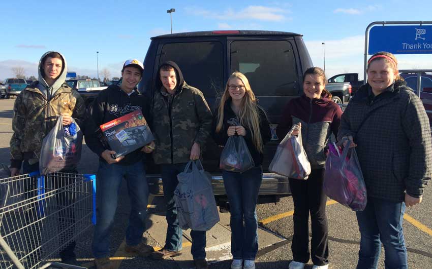 EV-W FFA ?Äòadopts a family?Äô for Christmas