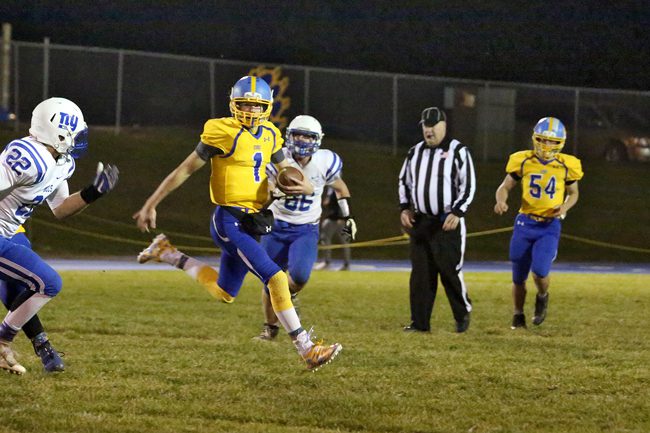 Cubs finish season with touchdown flurry