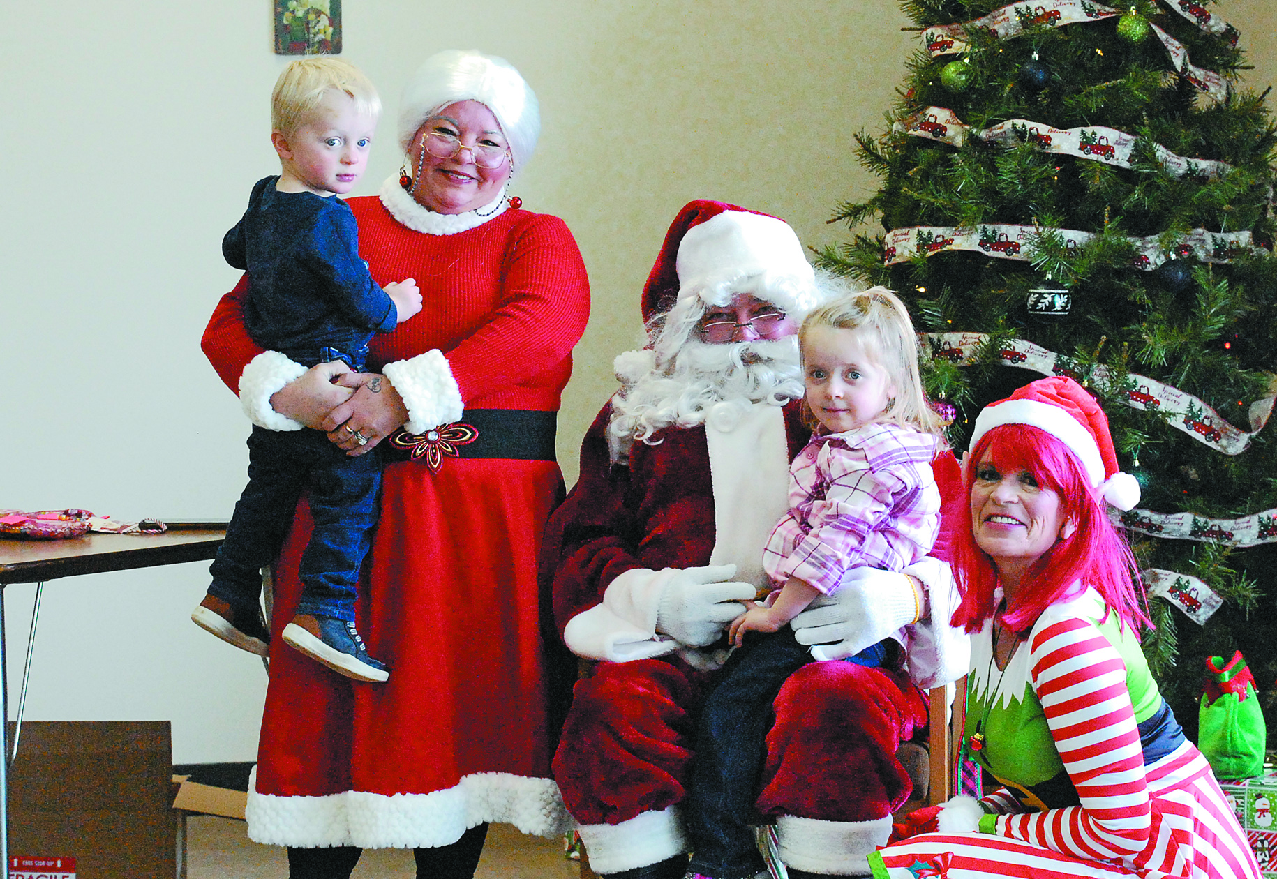 South Haven gets into the holiday spirit