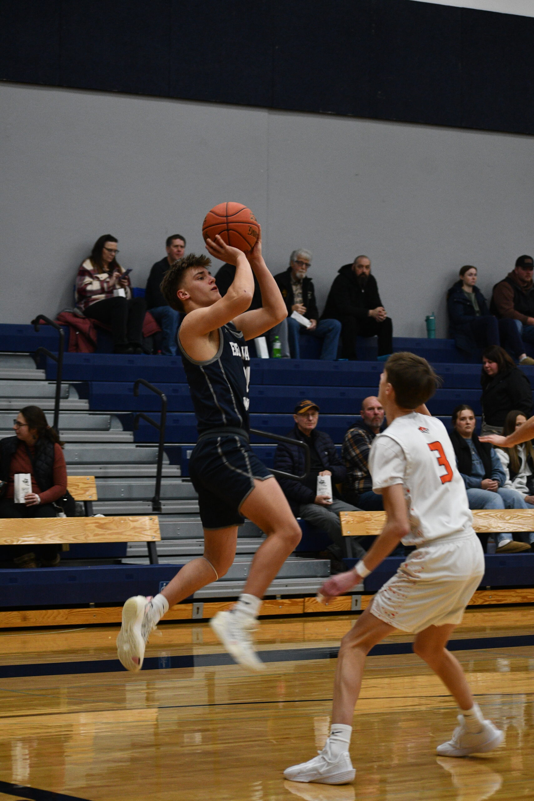 Eagle boys split a pair of home games last week